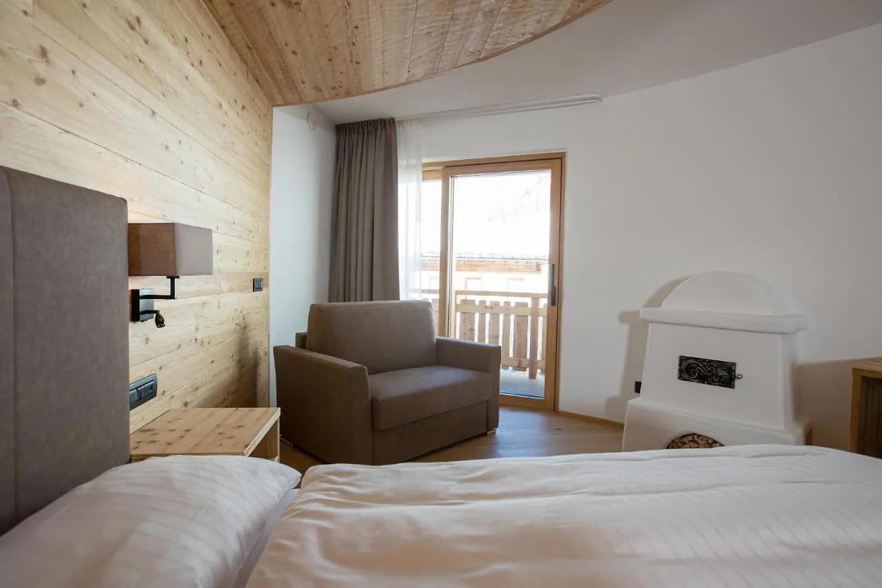 Hotel Li Anta Rossa Livigno 4*,