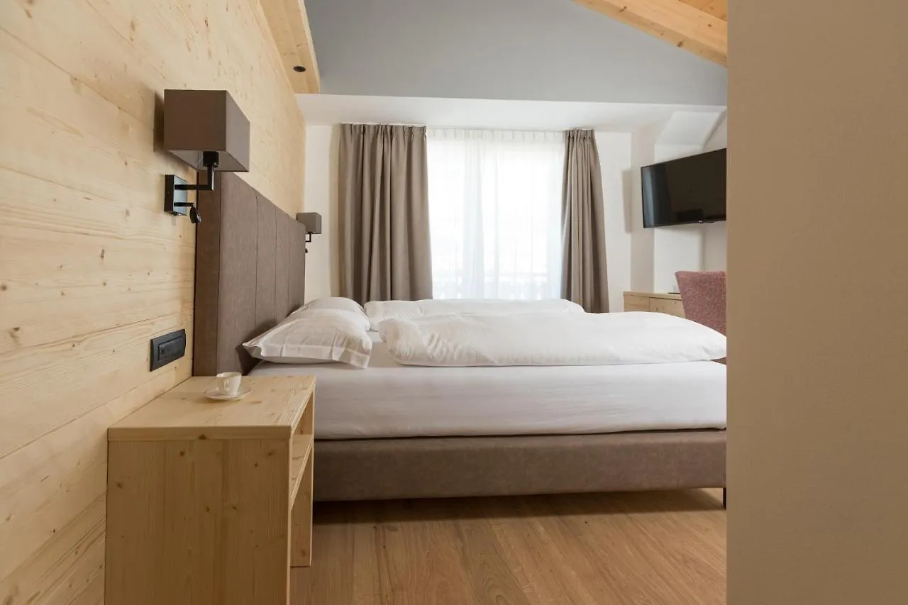 Hotel Li Anta Rossa Livigno 4*,  Itálie