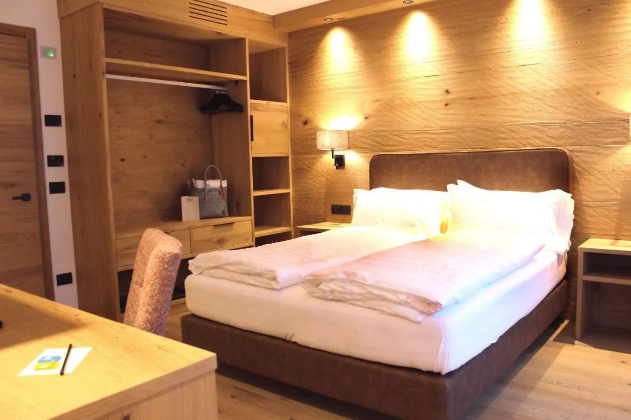 Hotel Li Anta Rossa 리비뇨